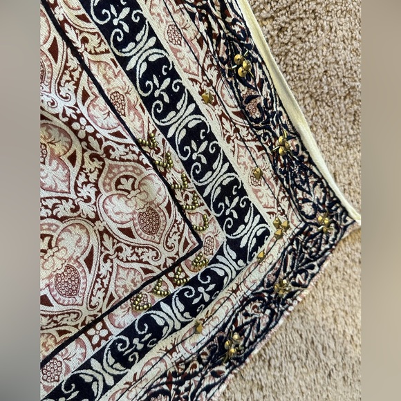 Ecoté sheer poncho with intricate patterns, beading and tassels - Picture 9 of 13